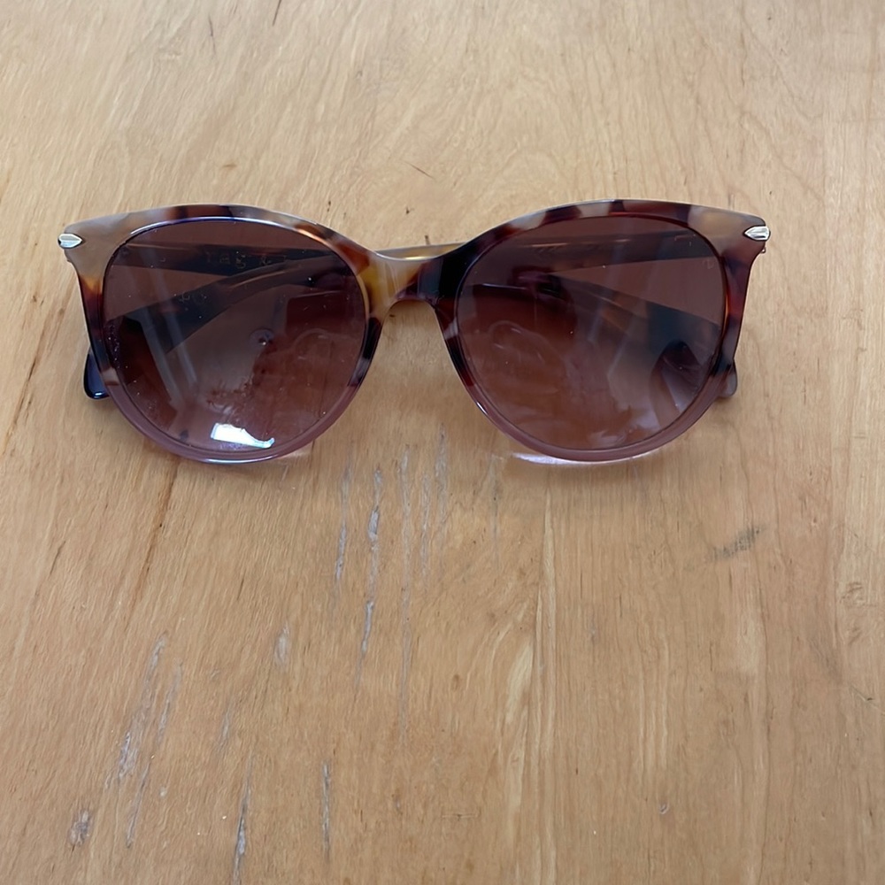 * Rag and Bone sunglasses tortoise shell as new